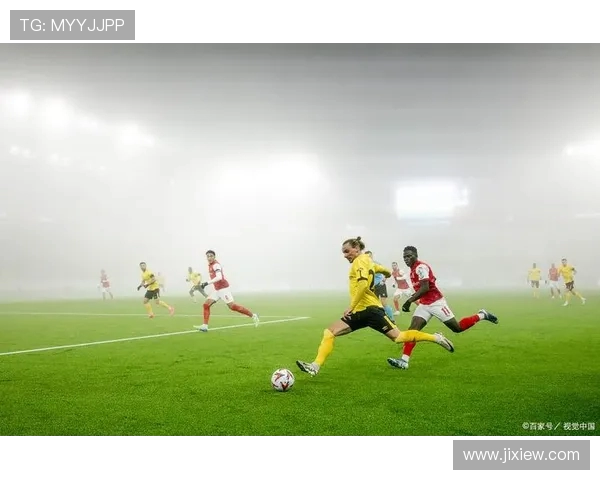 足球比赛中的高空球争夺技巧与战术分析