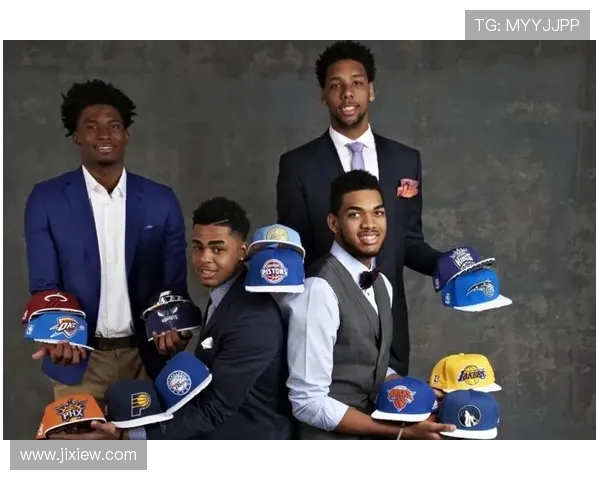 2015年NBA探花秀奥卡福加盟篮网后的职业生涯发展与球队角色变化